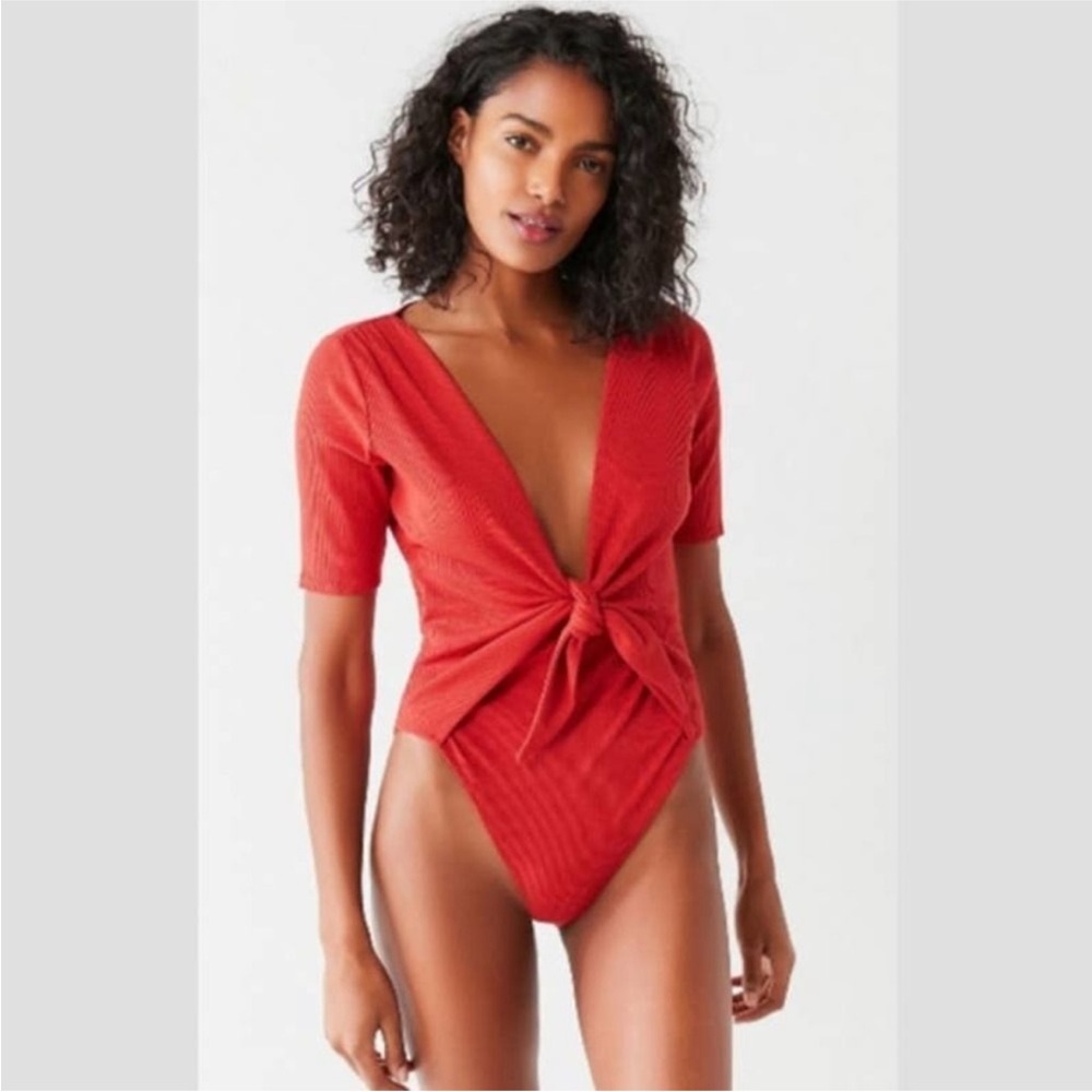 Out from Under lulu plunge ribbed tie front short sleeve body suit women m